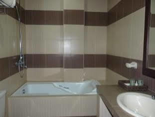 La Roca Veranda Suites & Restaurant Legazpi Esterno foto